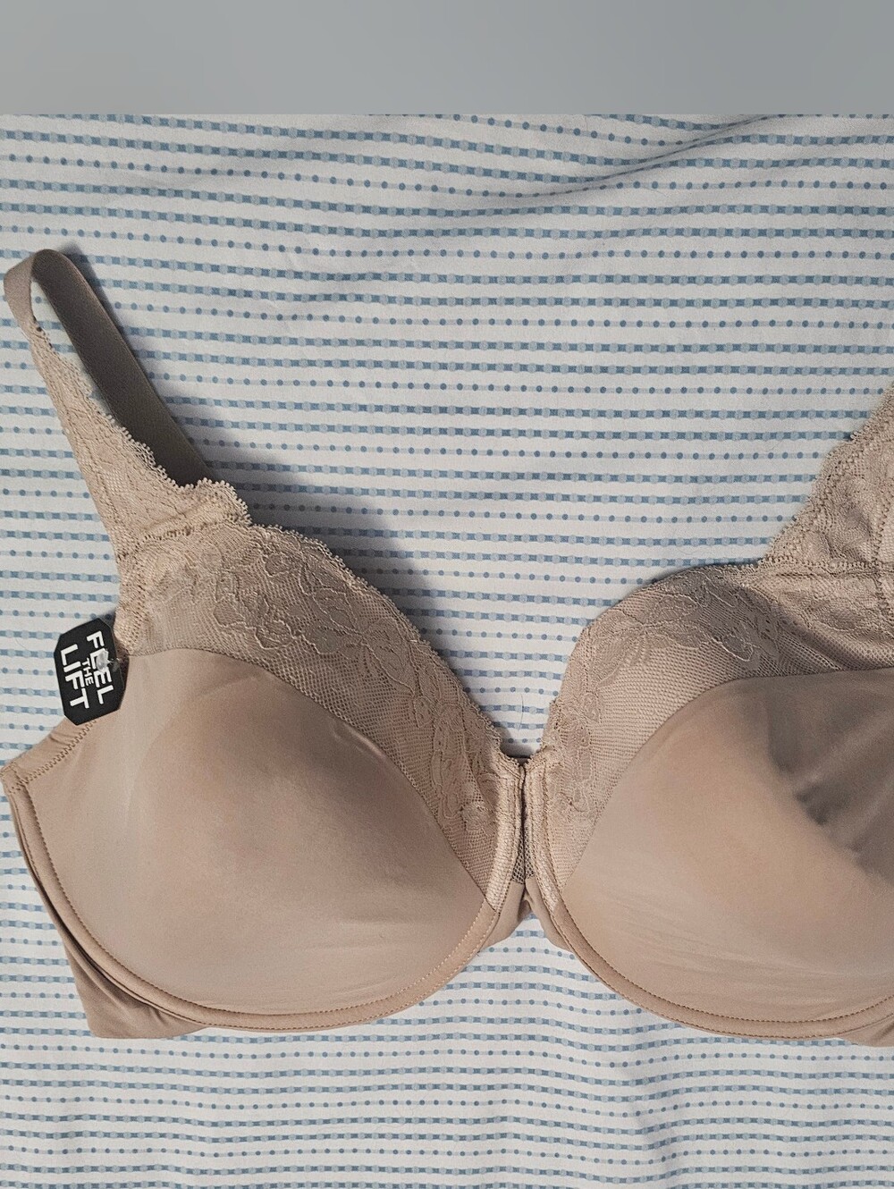 Olga Cloud 9 Underwire Bra 42DD Super Soft Light Lift Flexible Fit